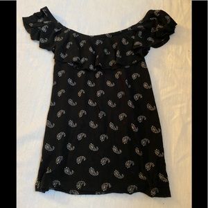 Aeropostale Black and White Cap Sleeve Shirt
